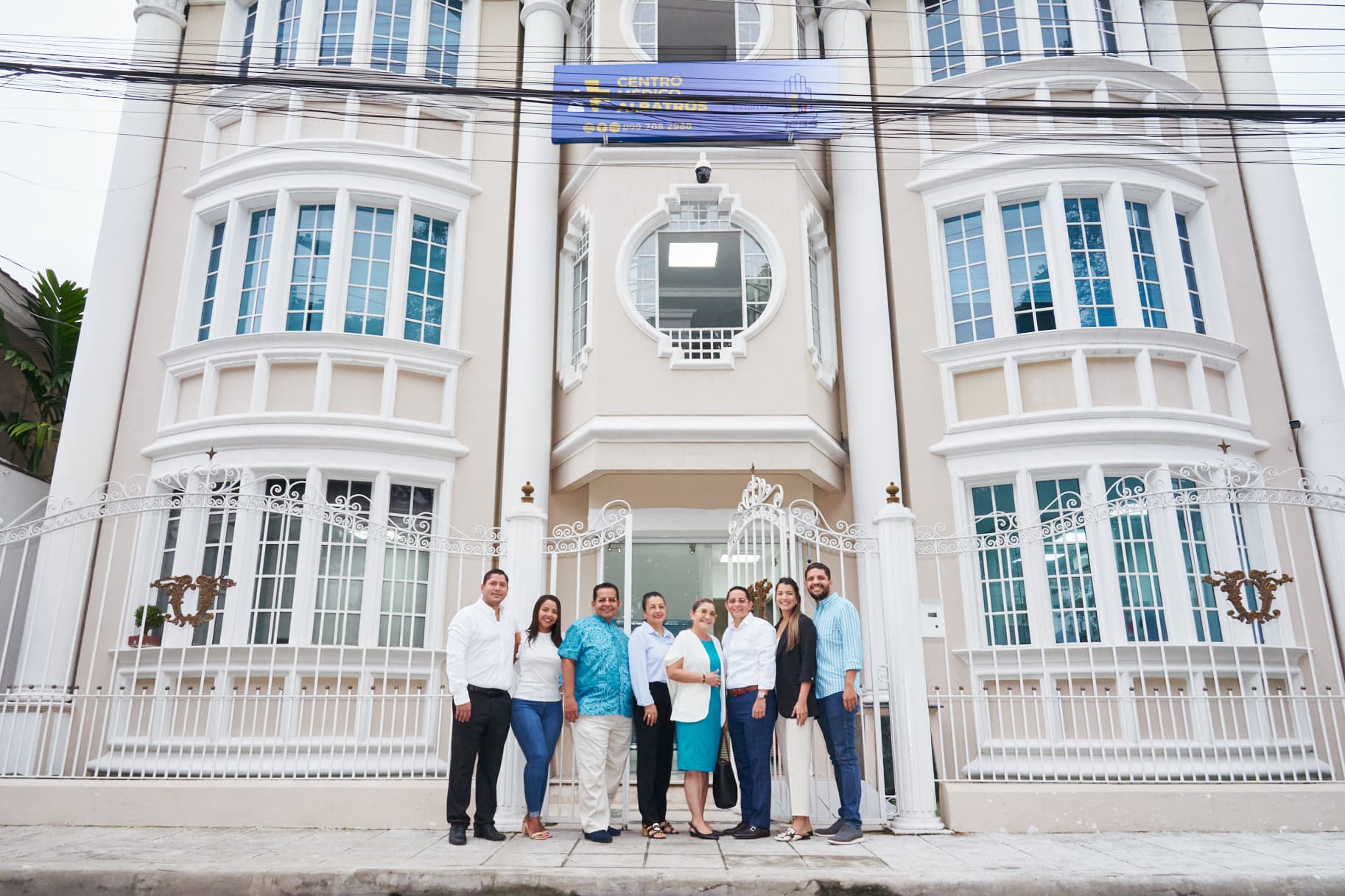 Fachada Centro Médico Albatros Guayaquil